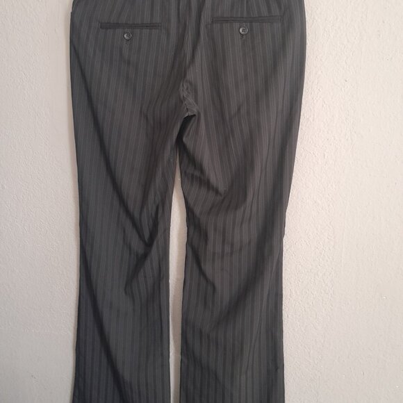 LIMITED EDITOR LOW RISE STRAIGHT THROUGH HIP FLARE PANTS SIZE 4 (NWT) - Picture 4 of 6
